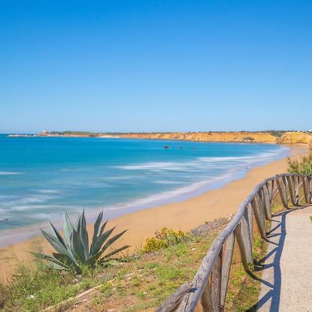 Apartamentos El Roqueo Conil De La Frontera Exteriör bild