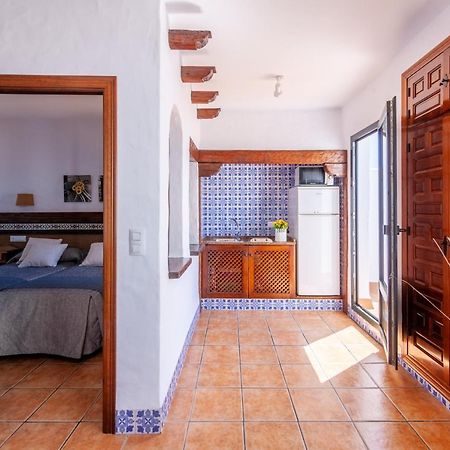Apartamentos El Roqueo Conil De La Frontera Exteriör bild