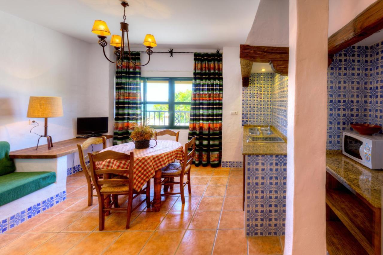 Apartamentos El Roqueo Conil De La Frontera Exteriör bild