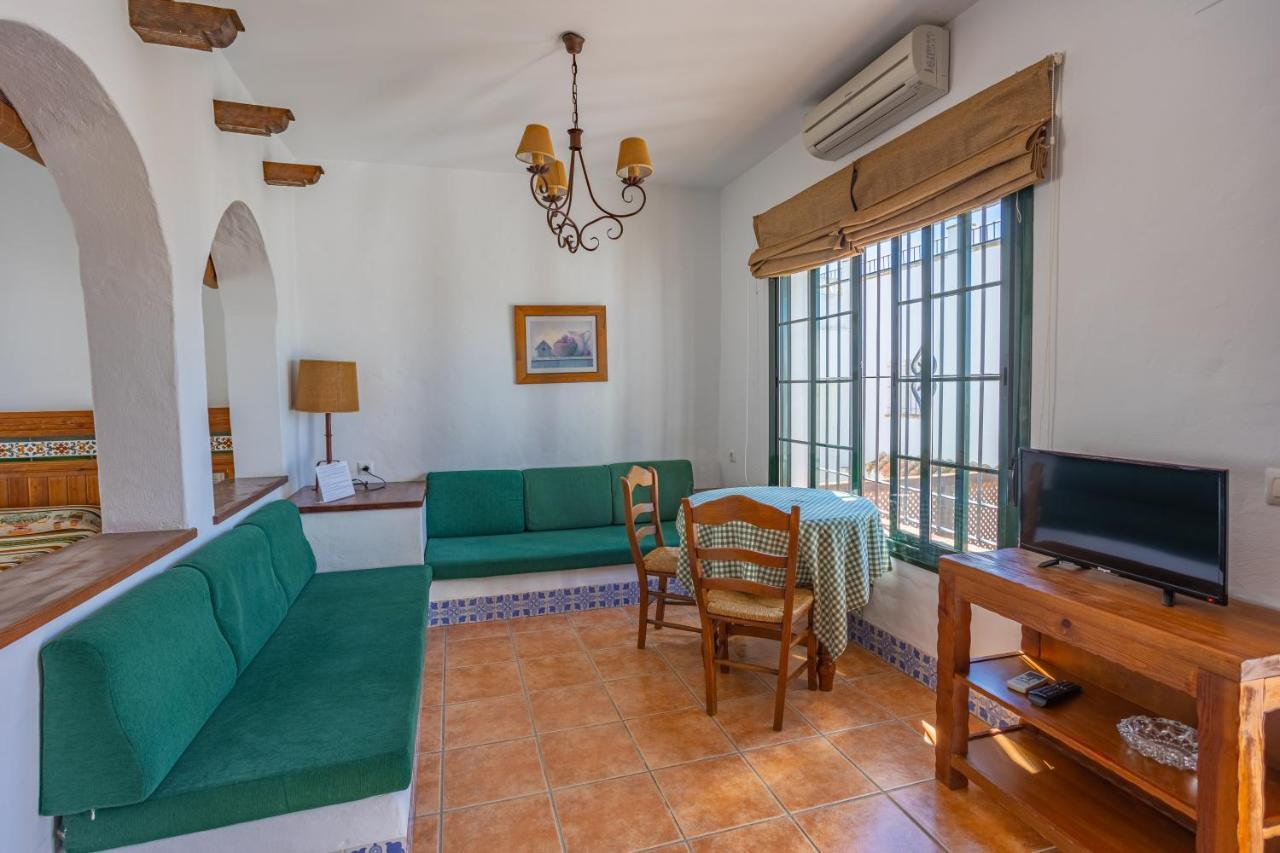 Apartamentos El Roqueo Conil De La Frontera Exteriör bild