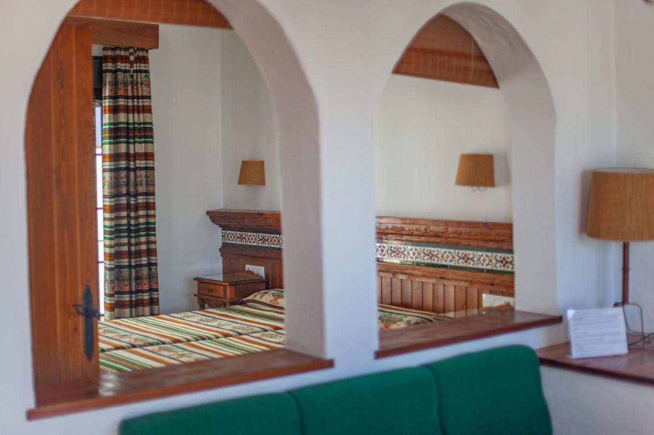 Apartamentos El Roqueo Conil De La Frontera Exteriör bild