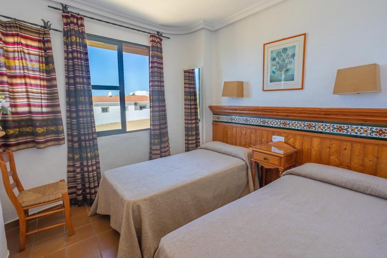 Apartamentos El Roqueo Conil De La Frontera Exteriör bild