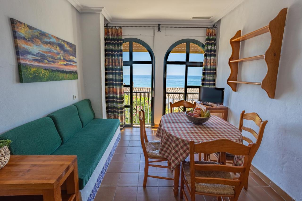 Apartamentos El Roqueo Conil De La Frontera Exteriör bild