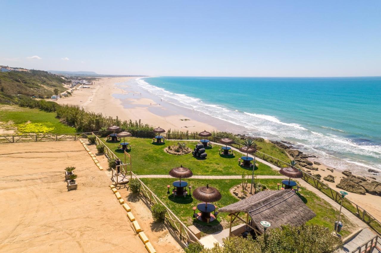 Apartamentos El Roqueo Conil De La Frontera Exteriör bild