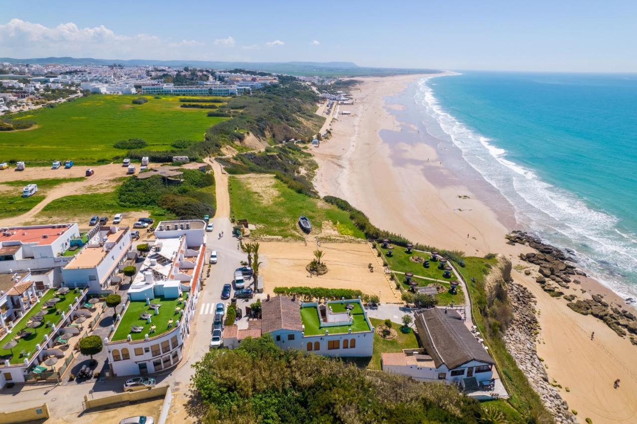 Apartamentos El Roqueo Conil De La Frontera Exteriör bild