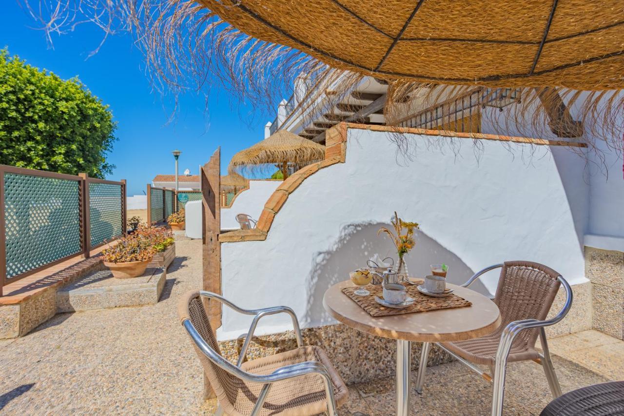 Apartamentos El Roqueo Conil De La Frontera Exteriör bild